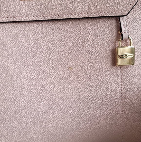 Michael Kors Pink Backpack OBO - Picture 4 of 4
